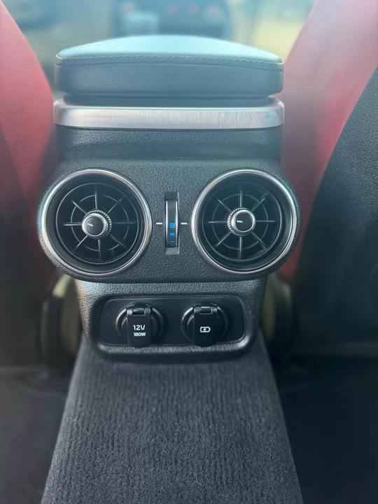 2022 Kia Stinger GT - Image 14 of 20