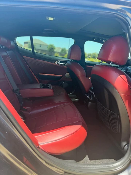 2022 Kia Stinger GT - Image 17 of 20
