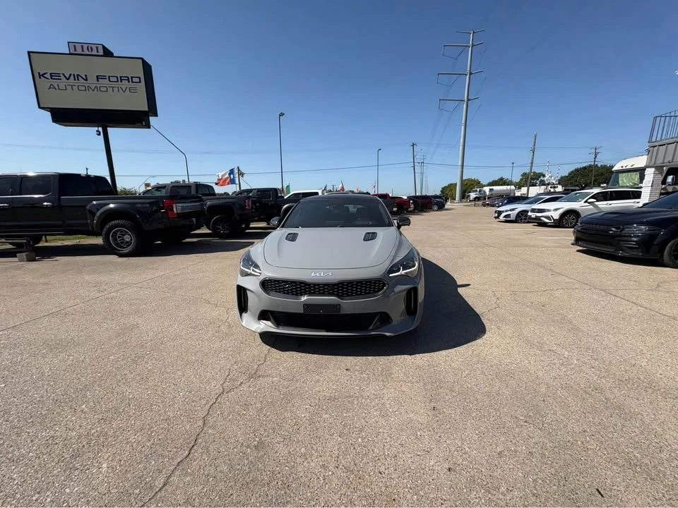 2022 Kia Stinger GT - Image 2 of 13