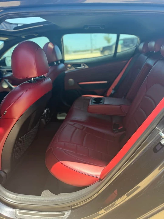 2022 Kia Stinger GT - Image 18 of 20