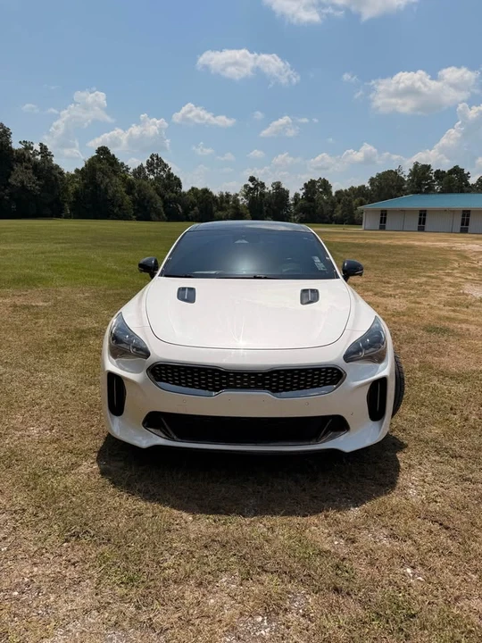 2022 Kia Stinger GT - Image 2 of 12