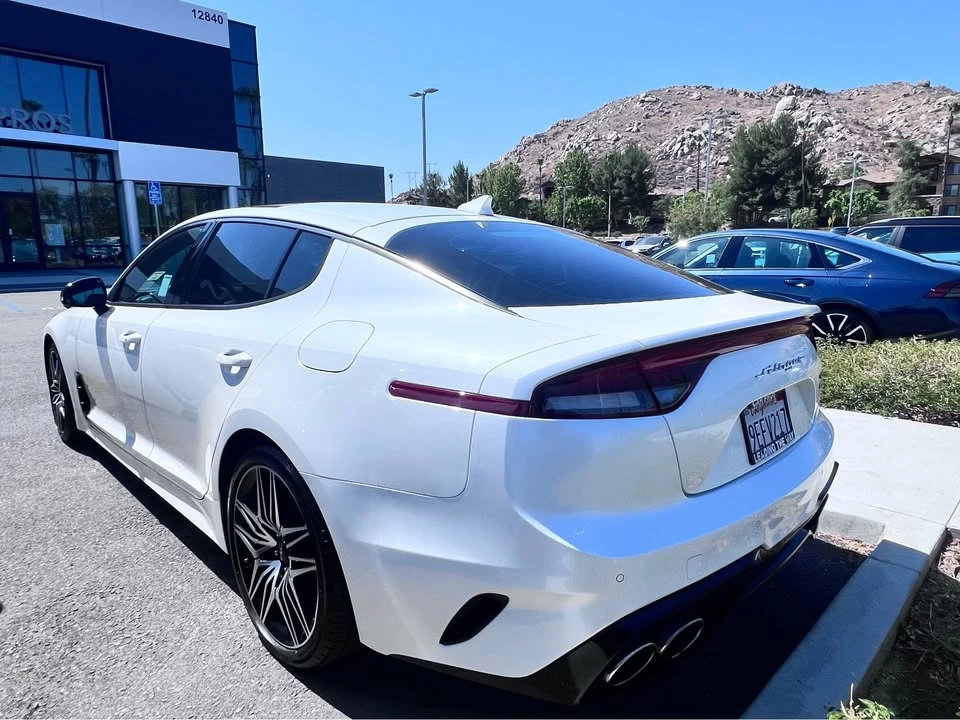 2022 Kia Stinger GT - Image 6 of 12