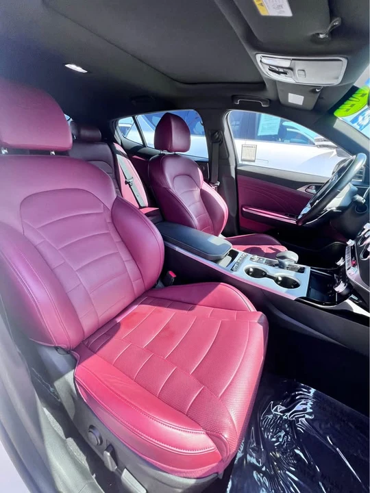 2022 Kia Stinger GT - Image 11 of 12