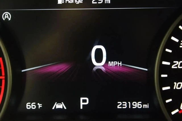 2022 Kia Stinger GT - Image 15 of 21