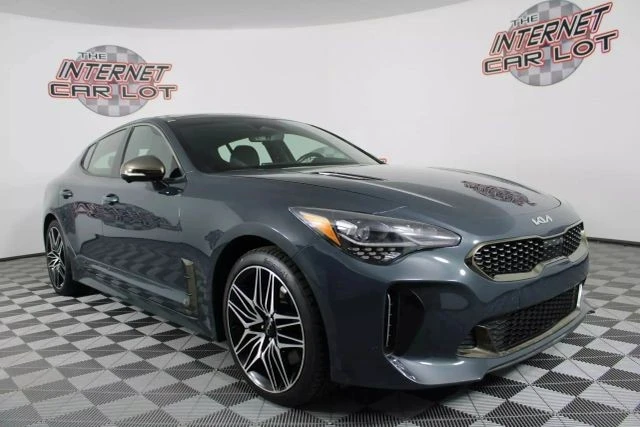 2022 Kia Stinger GT - Image 9 of 12