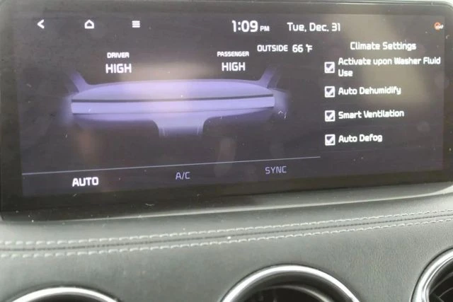 2022 Kia Stinger GT - Image 20 of 21