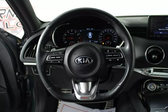 2022 Kia Stinger GT - Image 13 of 21