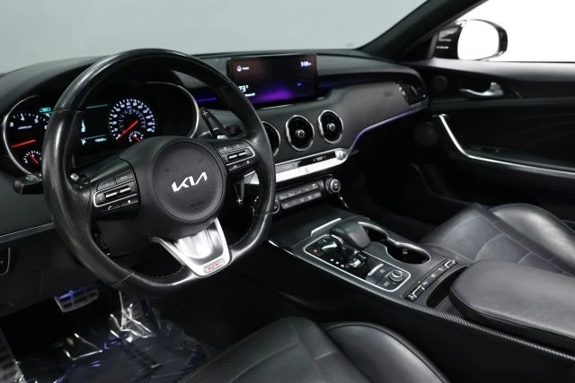2022 Kia Stinger GT - Image 2 of 12