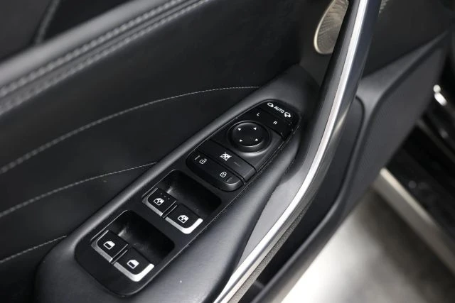 2022 Kia Stinger GT - Image 10 of 12