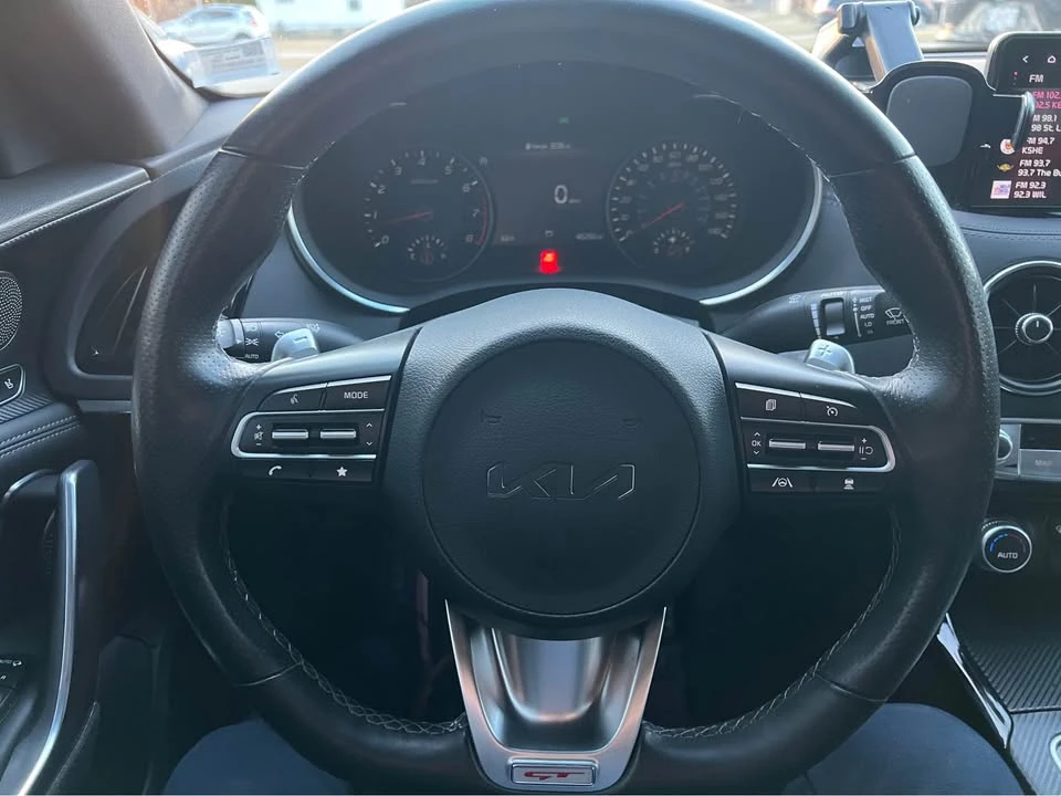 2022 Kia Stinger GT - Image 18 of 20