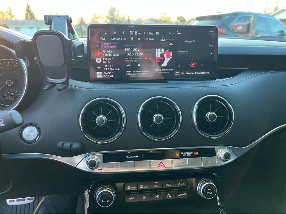 2022 Kia Stinger GT - Image 14 of 20
