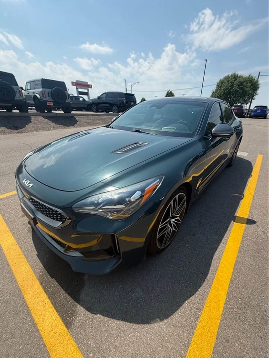 2022 Kia Stinger GT - Image 3 of 17