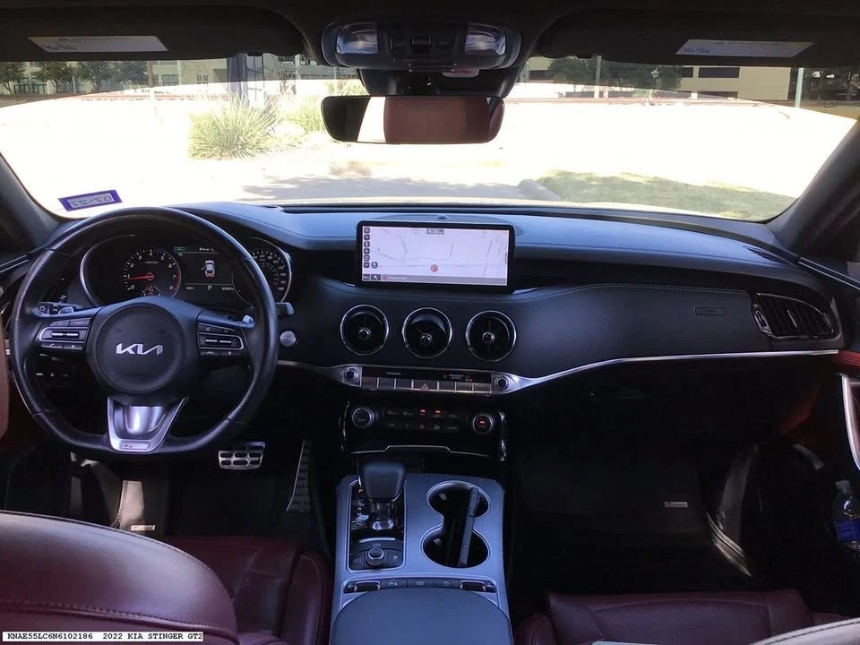 2022 Kia Stinger GT - Image 9 of 12