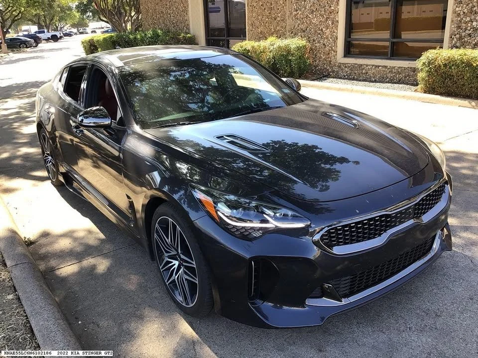 2022 Kia Stinger GT - Image 2 of 12