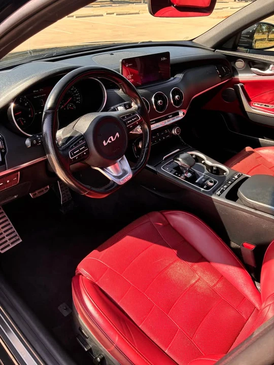 2022 Kia Stinger GT - Image 7 of 10