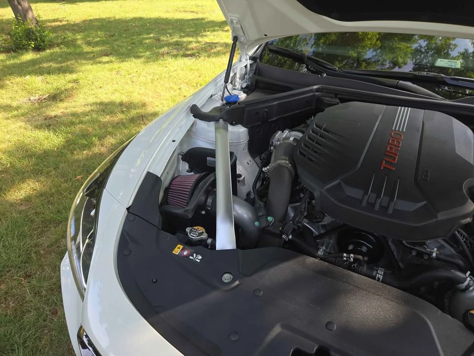 2022 Kia Stinger GT - Image 2 of 18