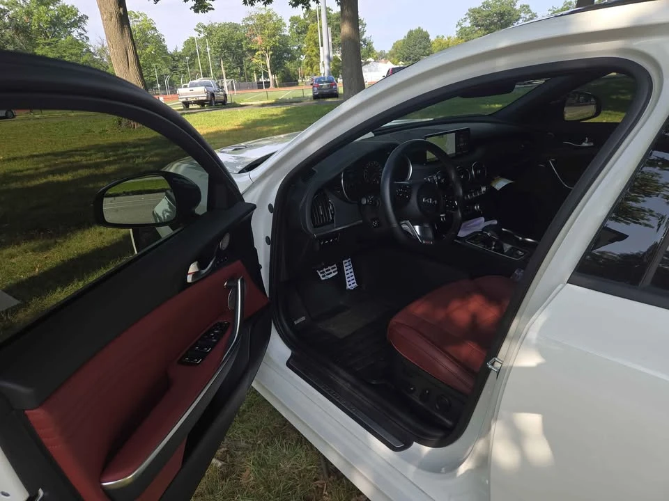 2022 Kia Stinger GT - Image 7 of 18