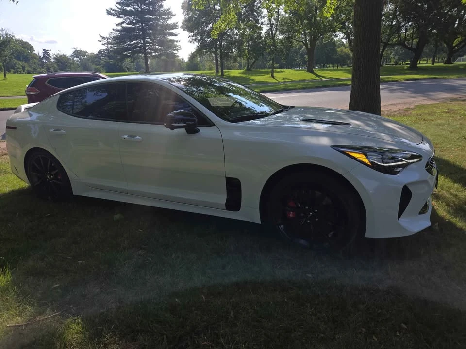 2022 Kia Stinger GT - Image 13 of 18