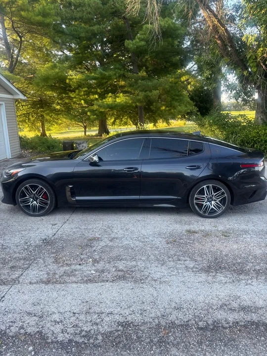 2022 Kia Stinger GT - Image 3 of 11