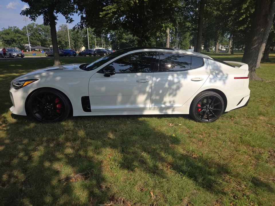 2022 Kia Stinger GT - Image 12 of 18