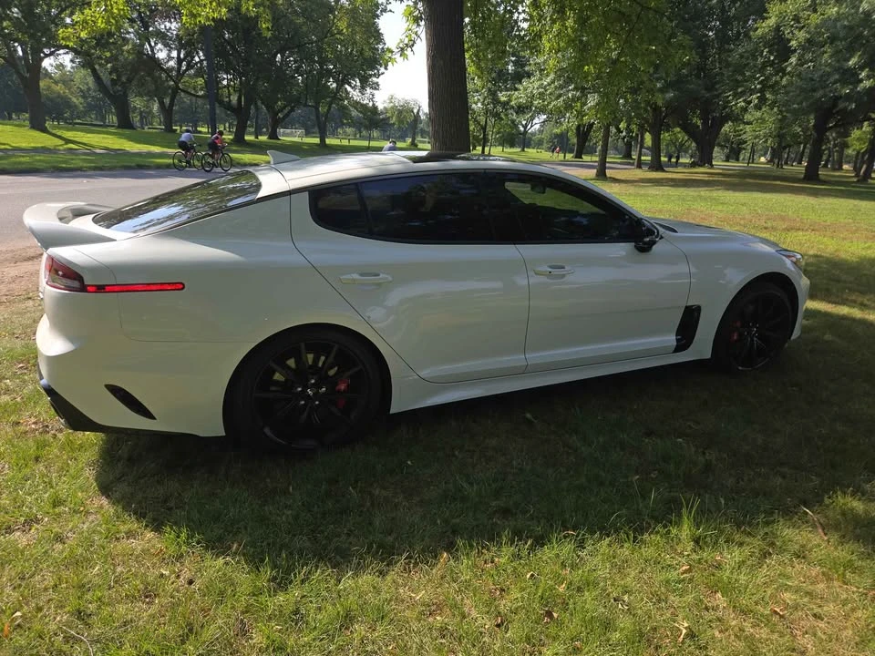 2022 Kia Stinger GT - Image 14 of 18
