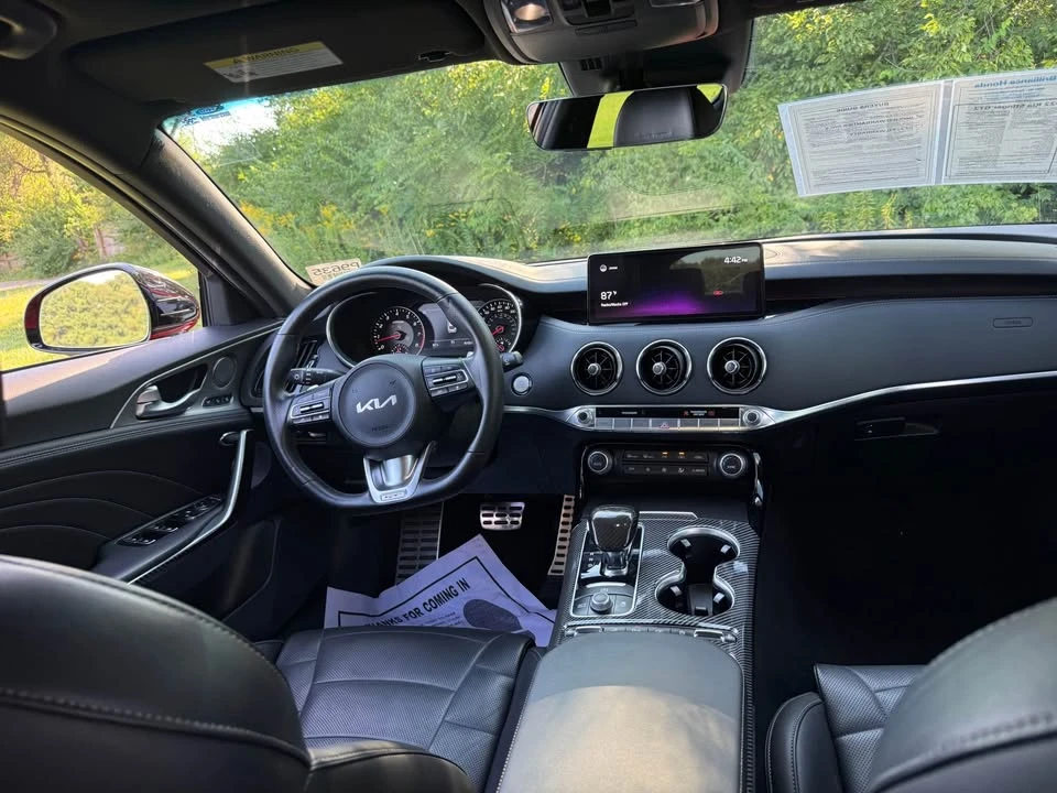 2022 Kia Stinger GT - Image 14 of 19