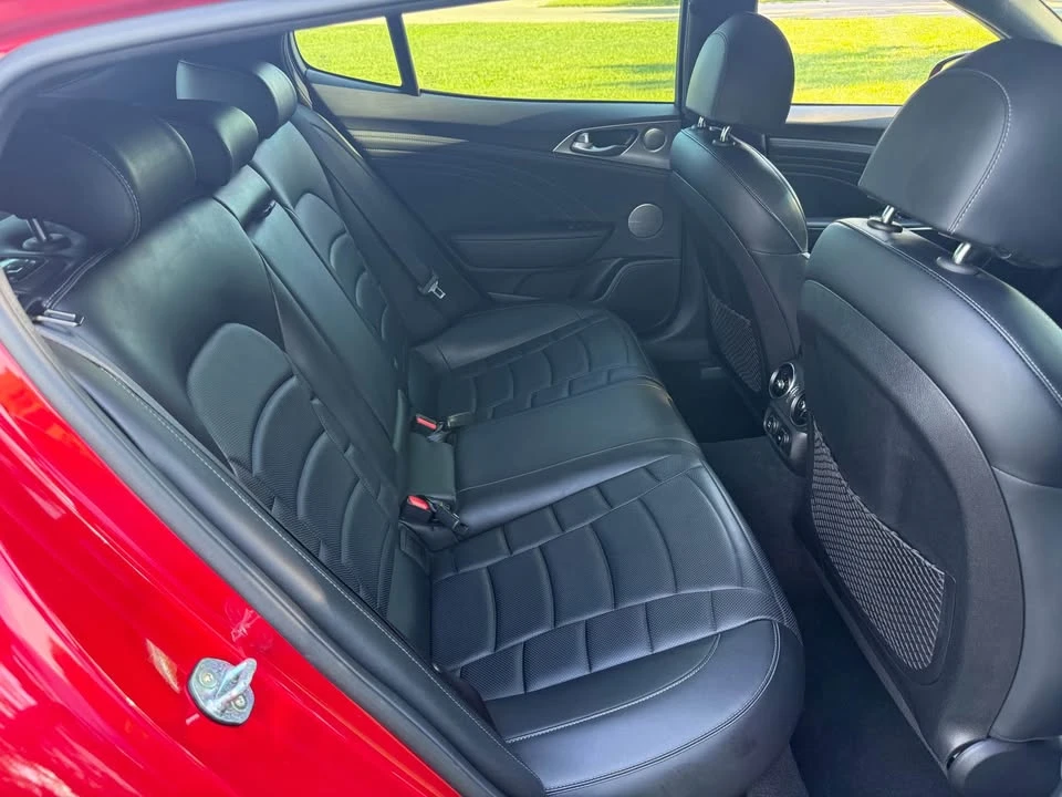 2022 Kia Stinger GT - Image 12 of 19