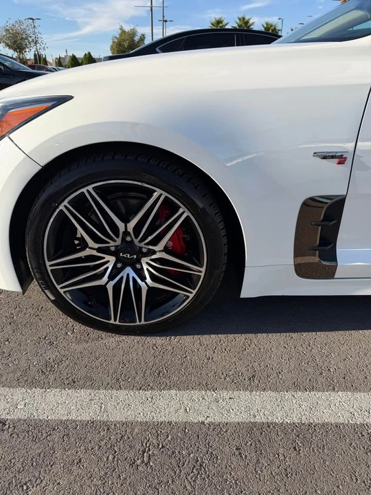 2022 Kia Stinger GT - Image 4 of 11
