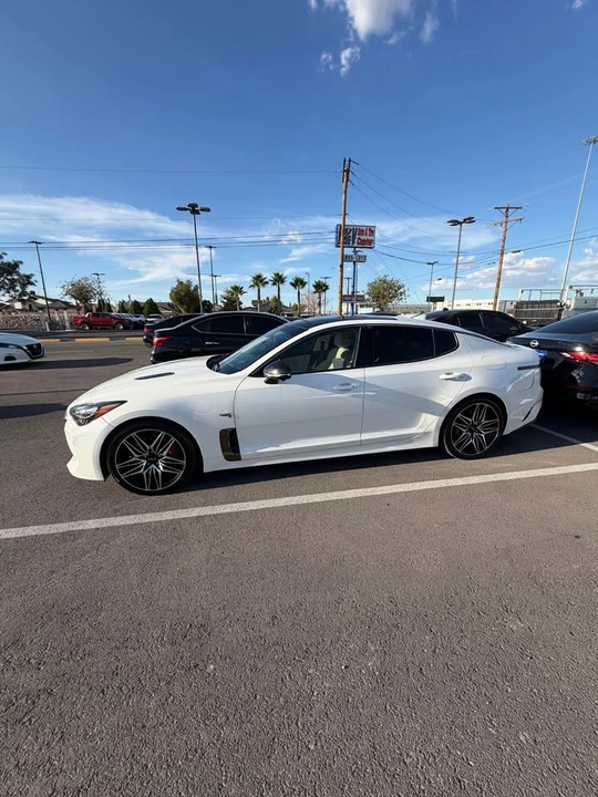 2022 Kia Stinger GT - Image 3 of 11