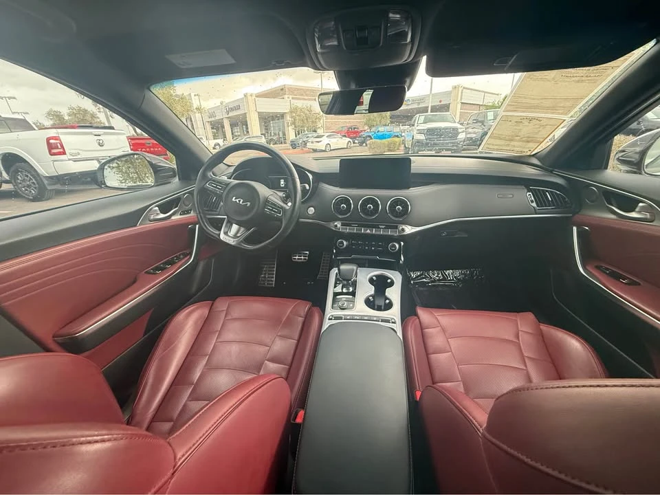 2022 Kia Stinger GT - Image 11 of 11