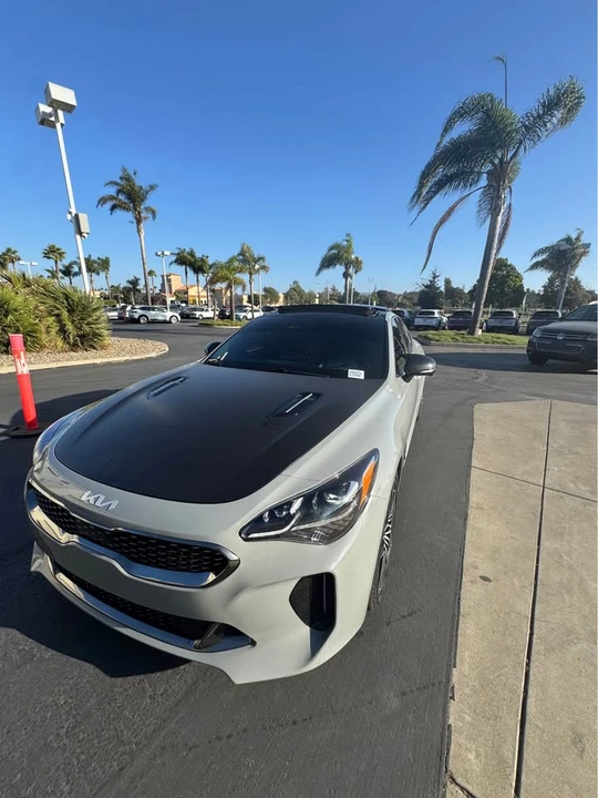 2022 Kia Stinger GT - Image 2 of 8