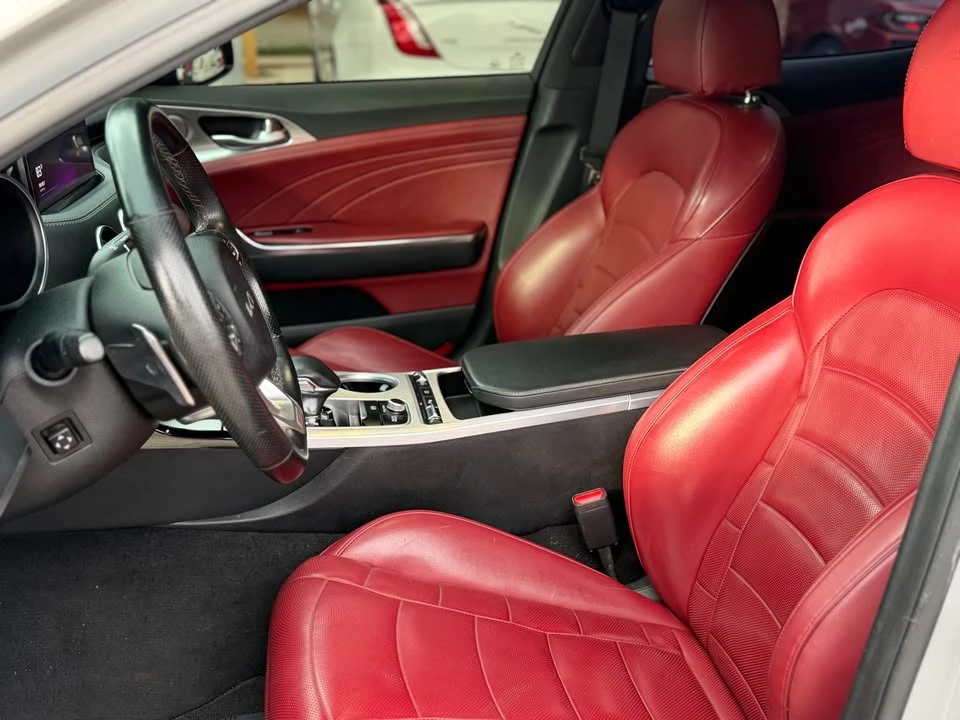 2022 Kia Stinger GT - Image 8 of 19