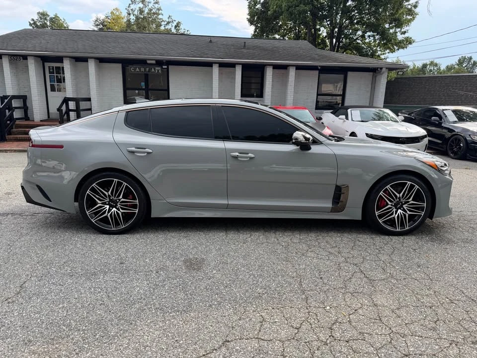 2022 Kia Stinger GT - Image 5 of 19