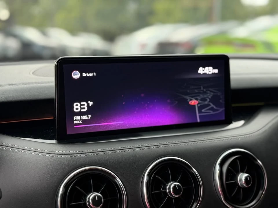 2022 Kia Stinger GT - Image 15 of 19