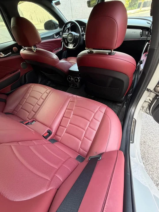 2022 Kia Stinger GT - Image 11 of 20