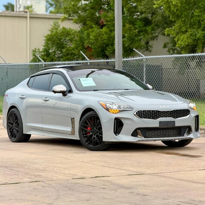 2022 Kia Stinger GT - Image 3 of 11
