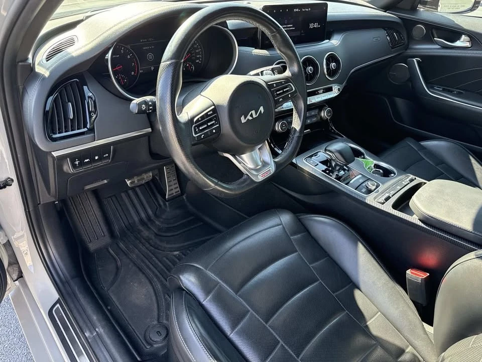 2022 Kia Stinger GT - Image 14 of 20