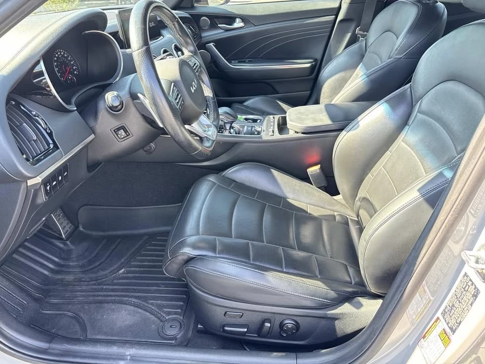 2022 Kia Stinger GT - Image 15 of 20