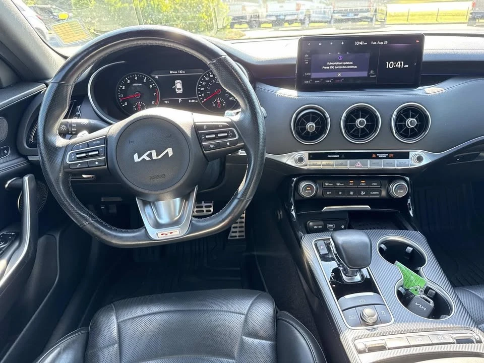 2022 Kia Stinger GT - Image 11 of 20