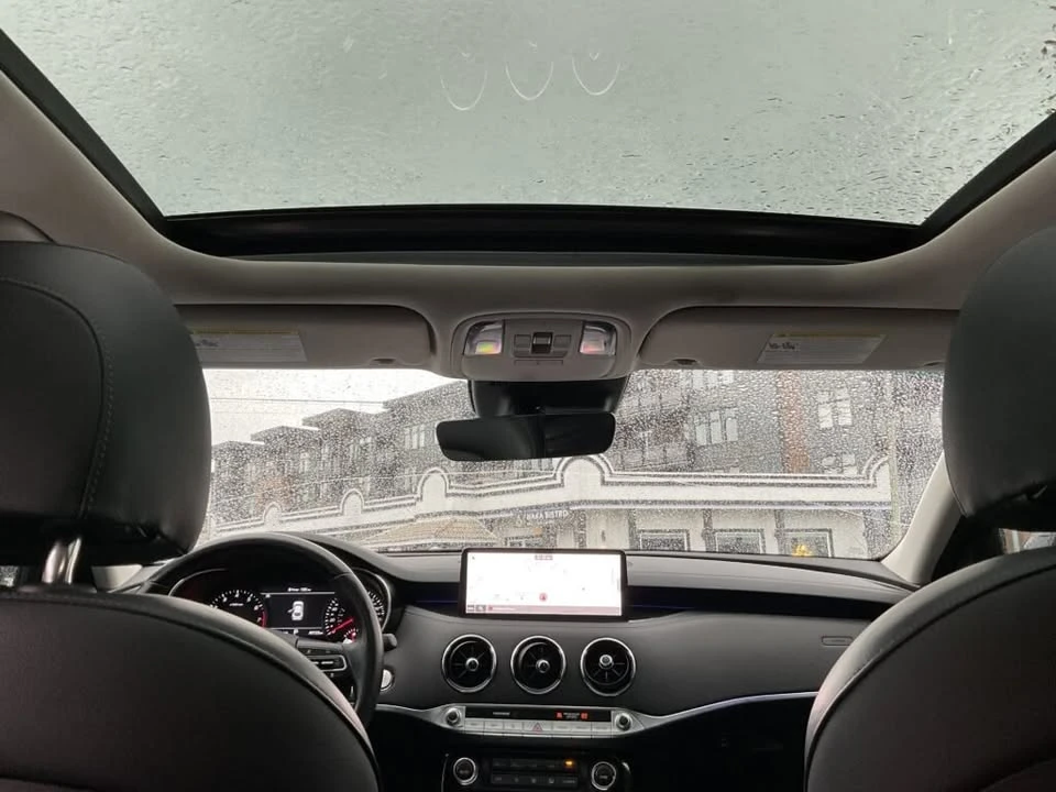 2022 Kia Stinger GT - Image 13 of 16