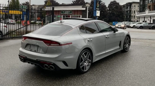 2022 Kia Stinger GT - Image 4 of 16