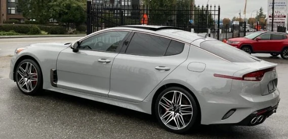 2022 Kia Stinger GT - Image 2 of 16