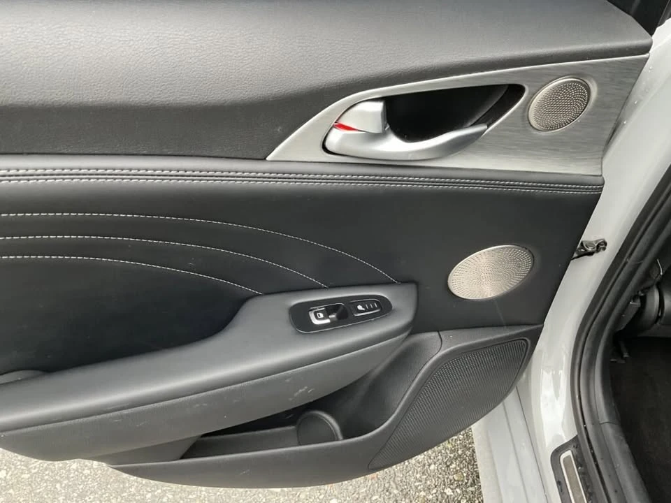 2022 Kia Stinger GT - Image 15 of 16