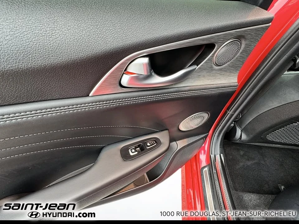 2022 Kia Stinger GT - Image 10 of 20