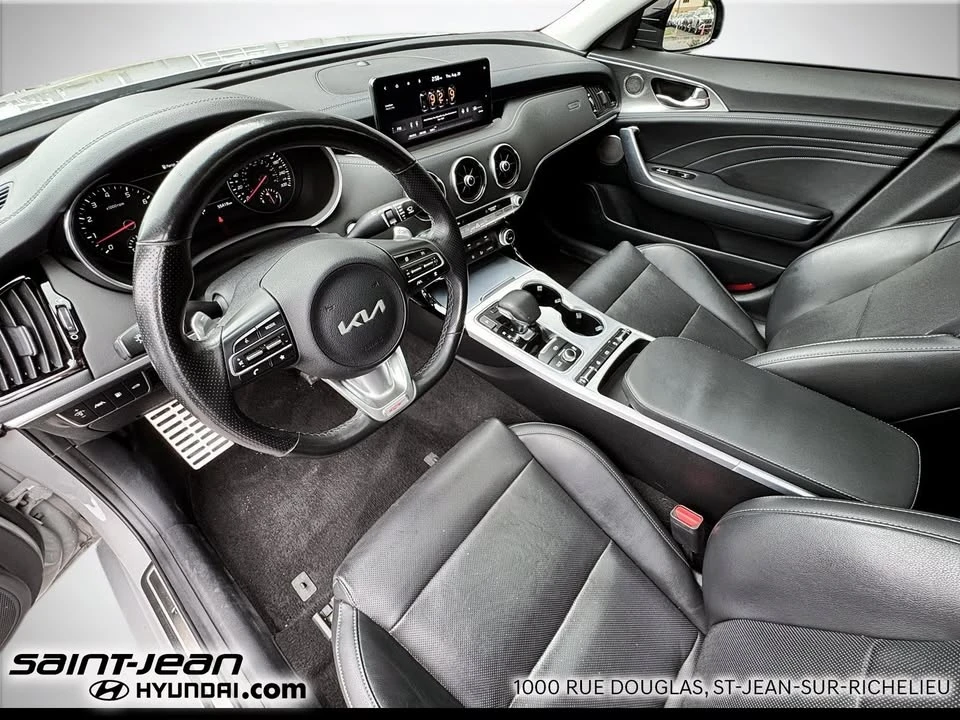2022 Kia Stinger GT - Image 13 of 20