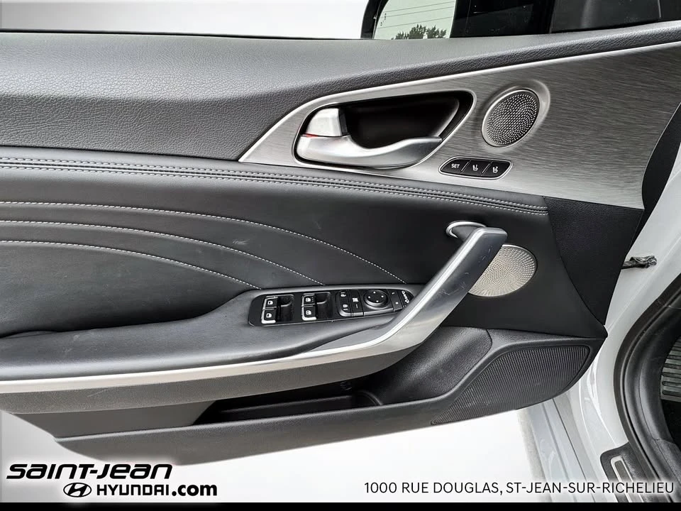 2022 Kia Stinger GT - Image 10 of 20