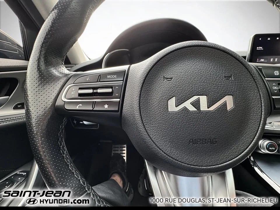 2022 Kia Stinger GT - Image 15 of 20