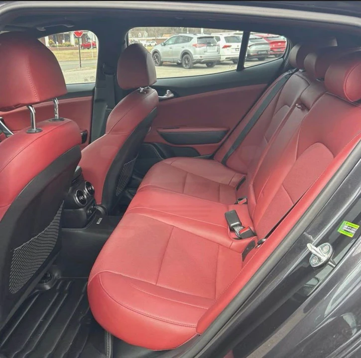 2022 Kia Stinger - Image 6 of 7