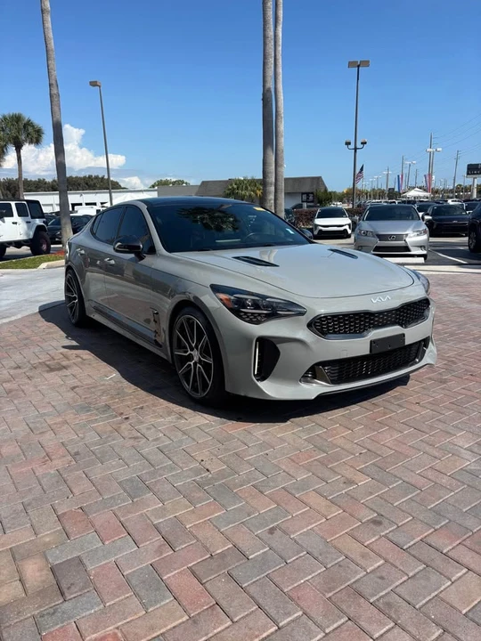 2022 Kia Stinger GT - Image 3 of 11