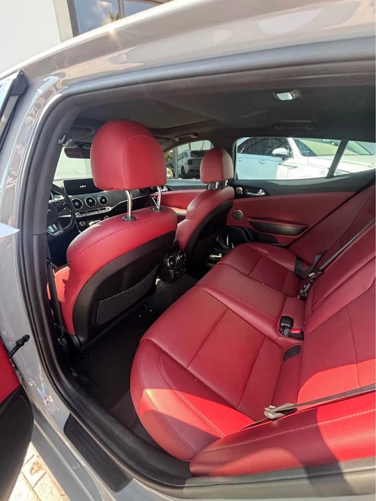 2022 Kia Stinger GT - Image 10 of 11
